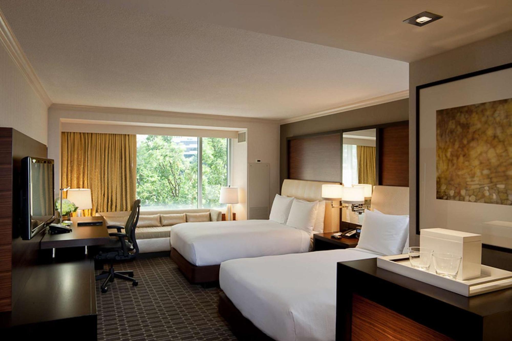 Hilton Mclean Tysons Corner Exterior foto