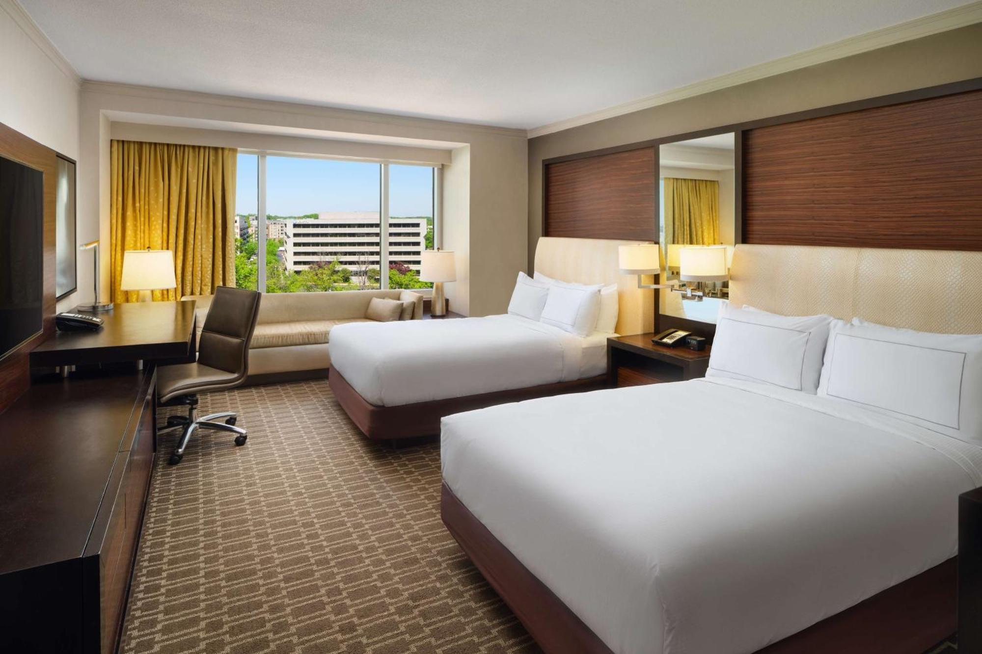 Hilton Mclean Tysons Corner Exterior foto